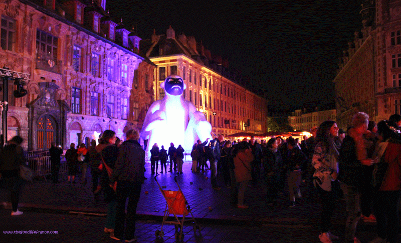 Lille3000-giant-monkey