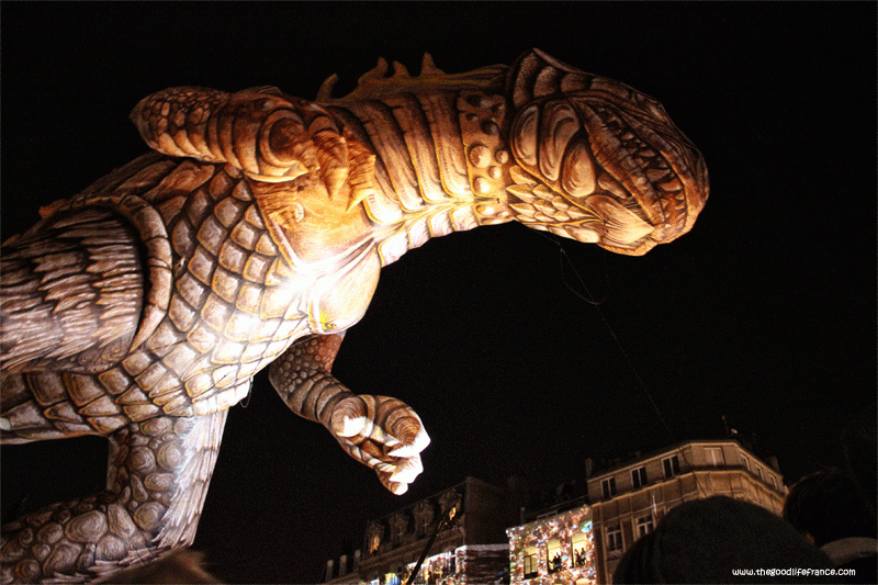 Lille3000-godzilla-grand-place