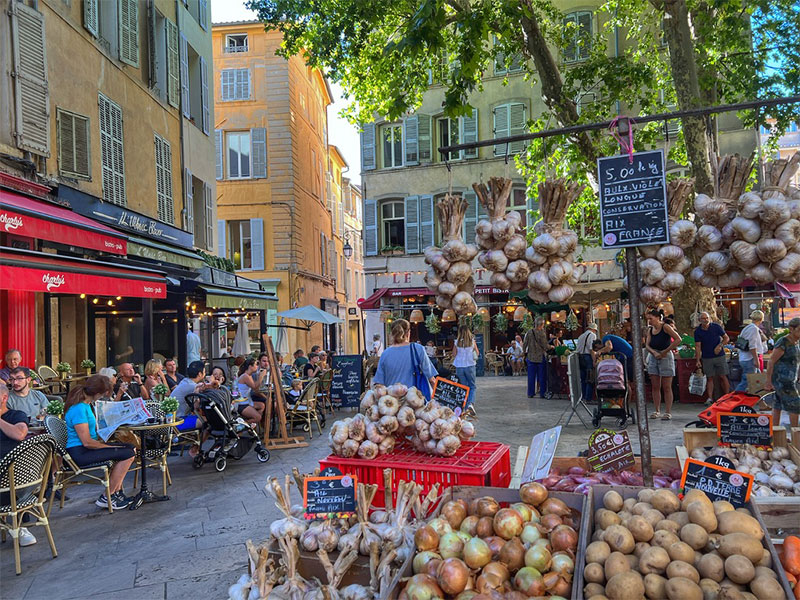 Girls Aix-en-Provence